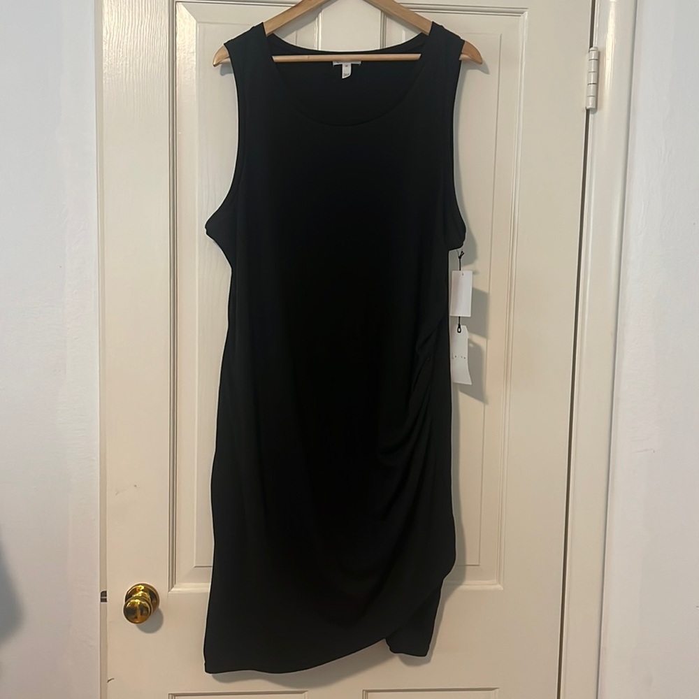 Black tshirt dress with scrunched side